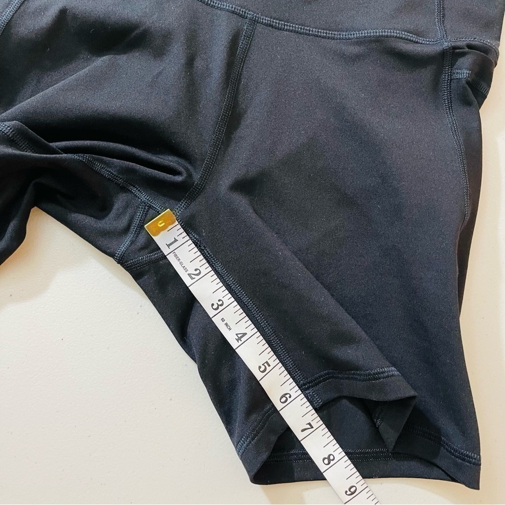 Old Navy Go-Dry Atcivewear Women Biker Shorts Size Medium Tall Black Pockets - Picture 7 of 8